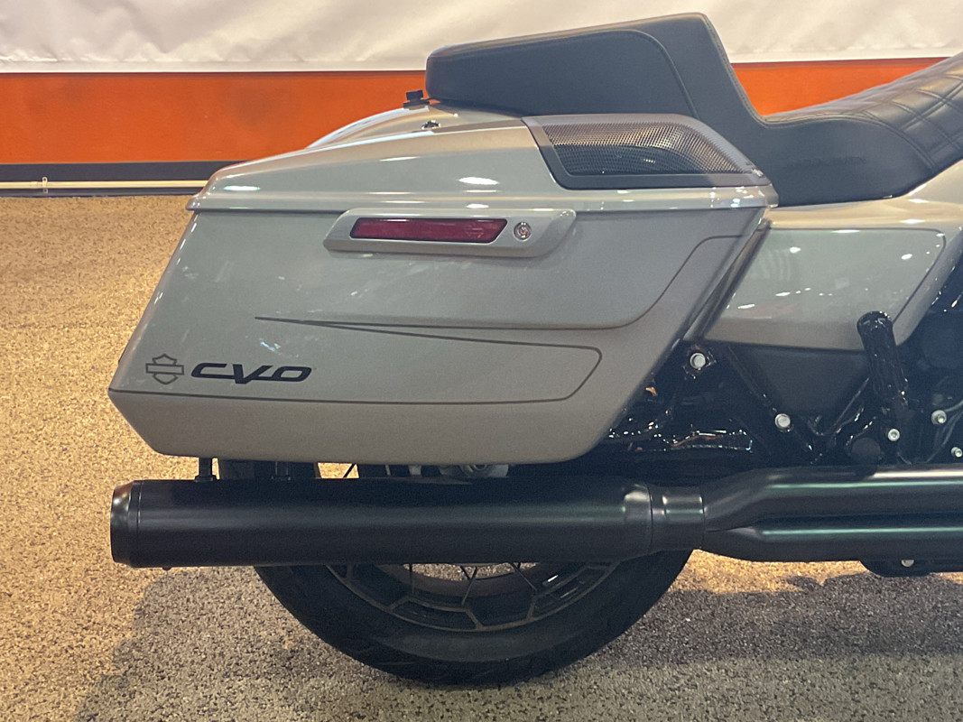 CVO® Road Glide®
