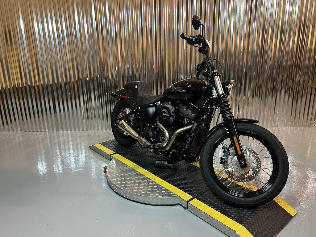 Softail® Street Bob®