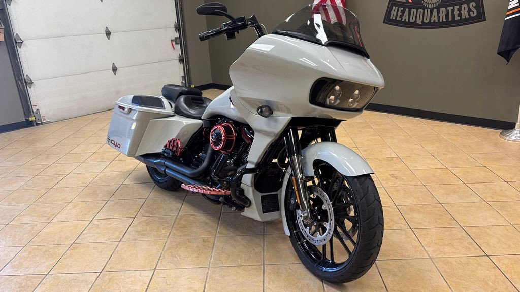 CVO® Road Glide®