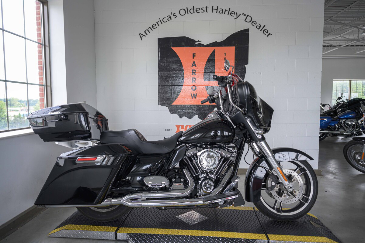 Street Glide®