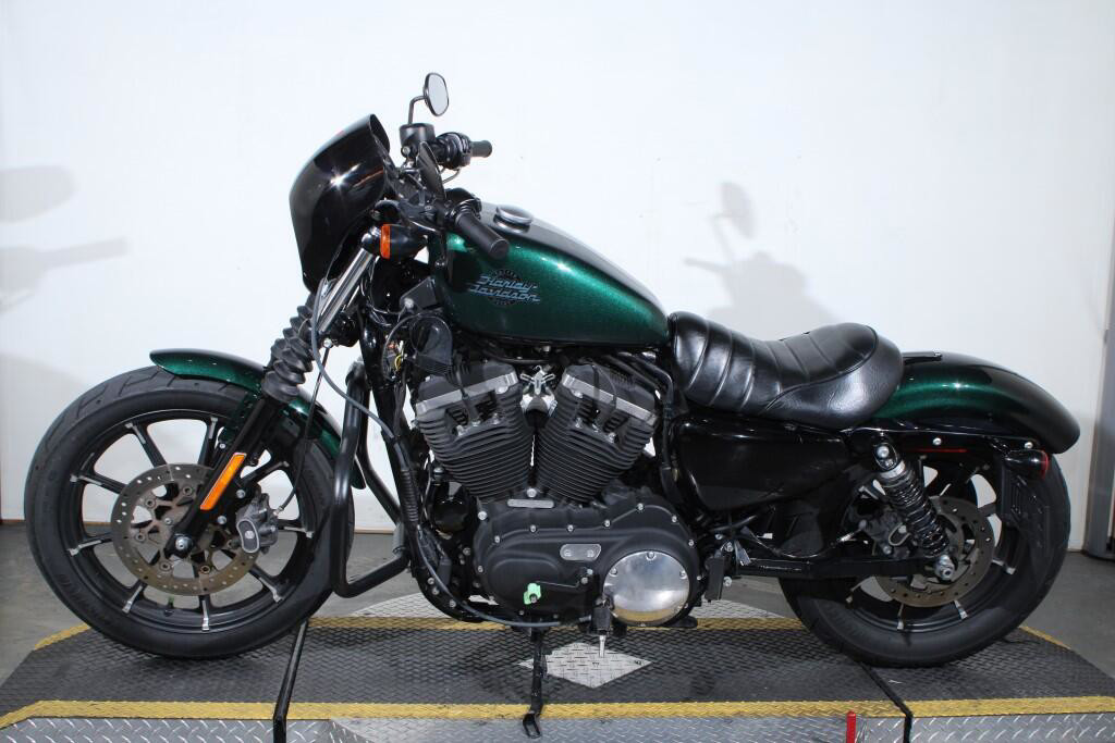 Iron 883®
