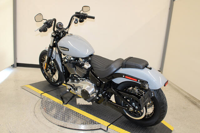 Street Bob®