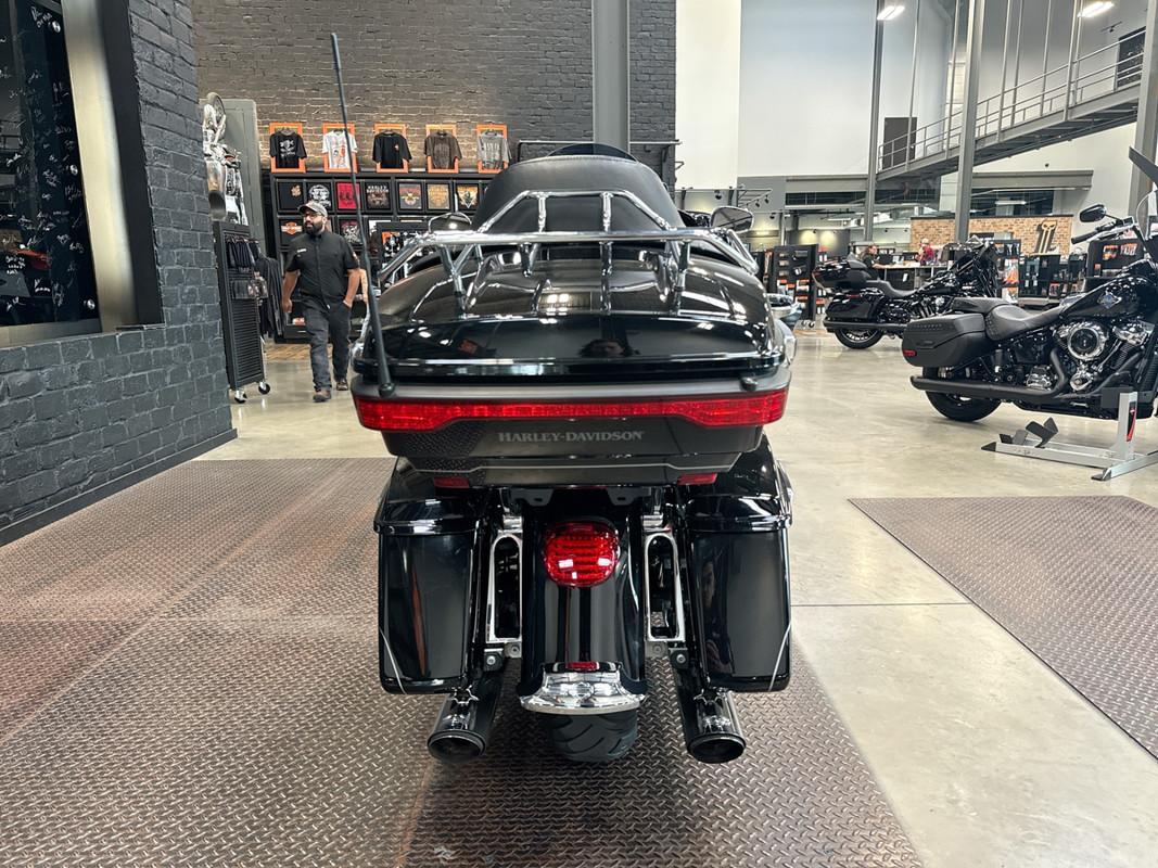 Electra Glide® Ultra Limited® Low
