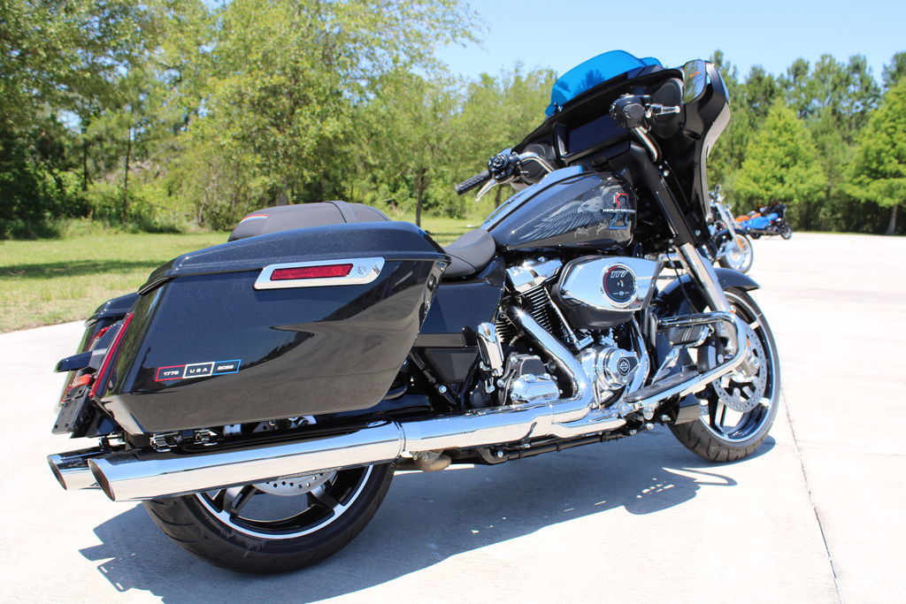 Street Glide®