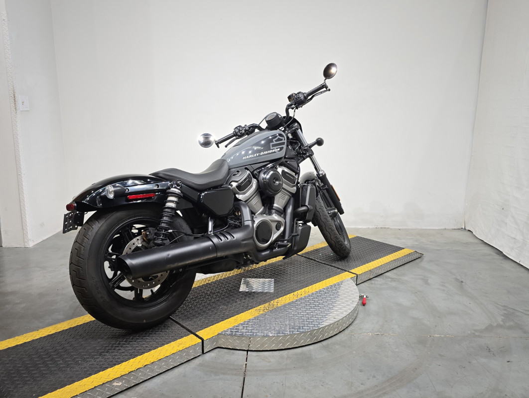 Nightster