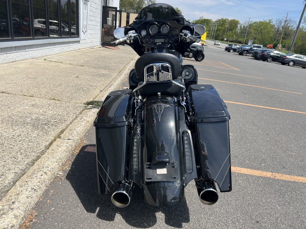 CVO® Street Glide®
