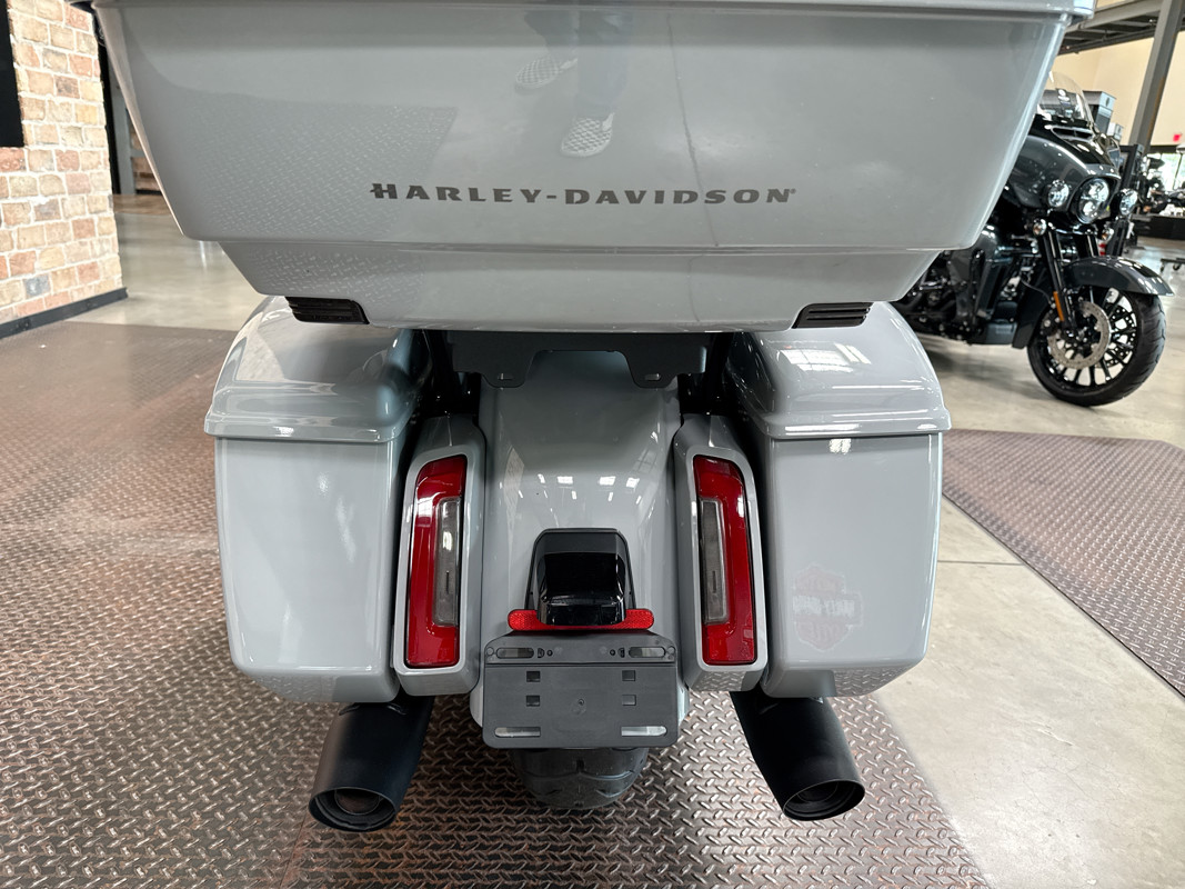 Street Glide® Ultra