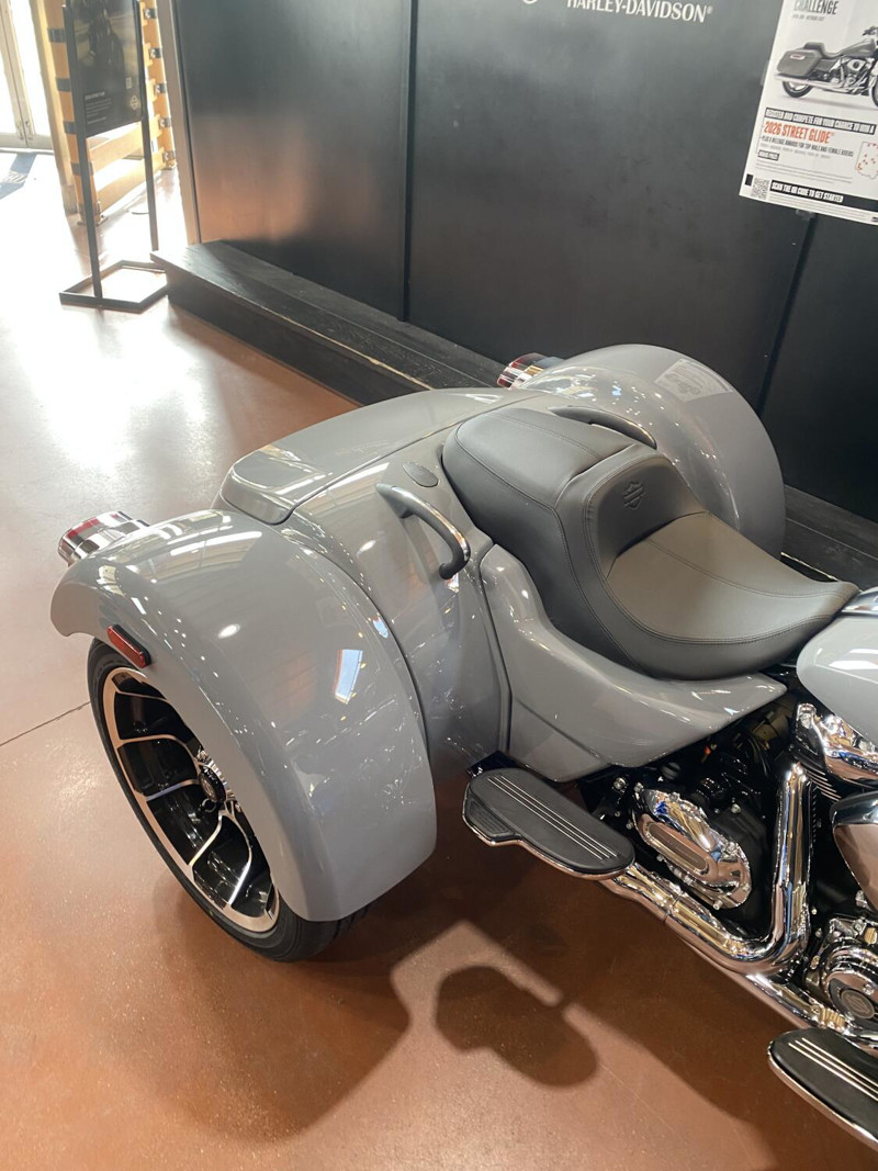 Road Glide® 3