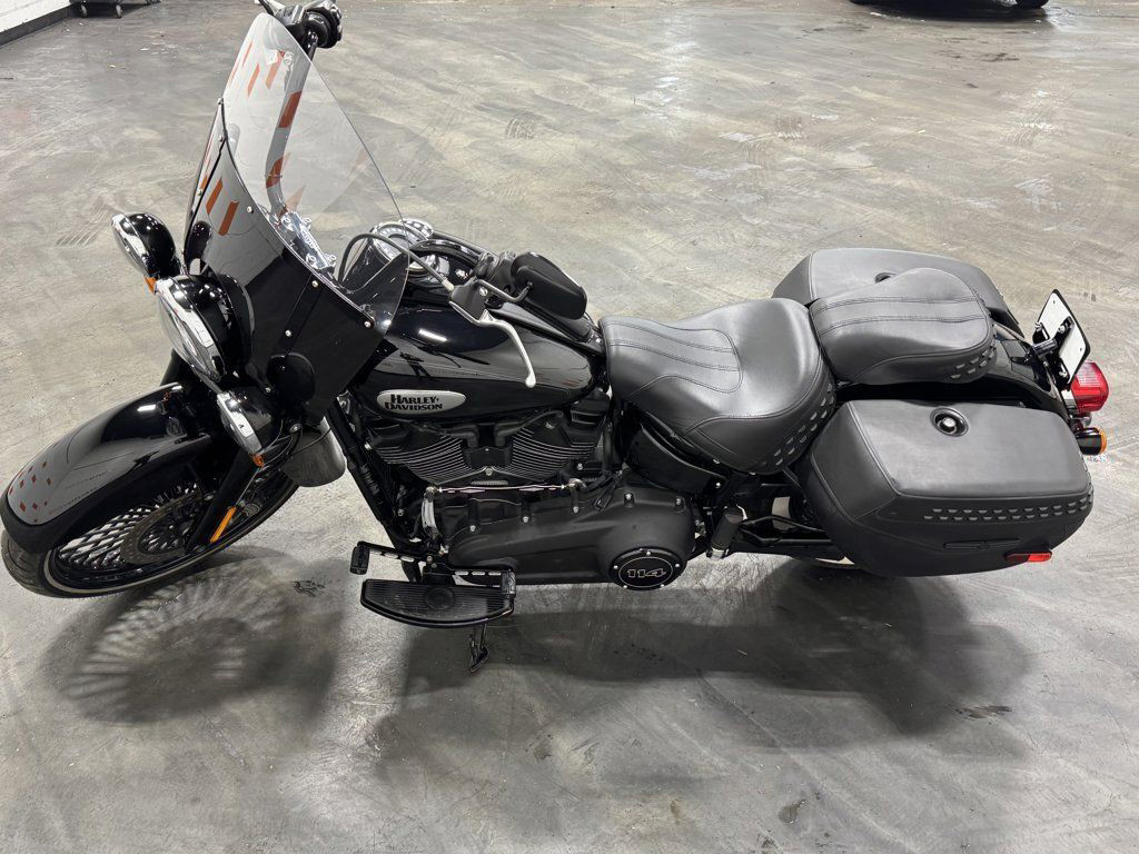 Heritage Classic 114