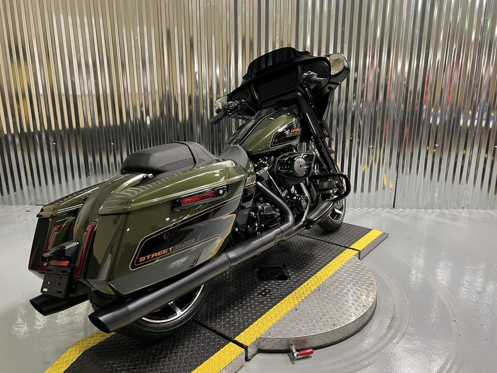 Street Glide®