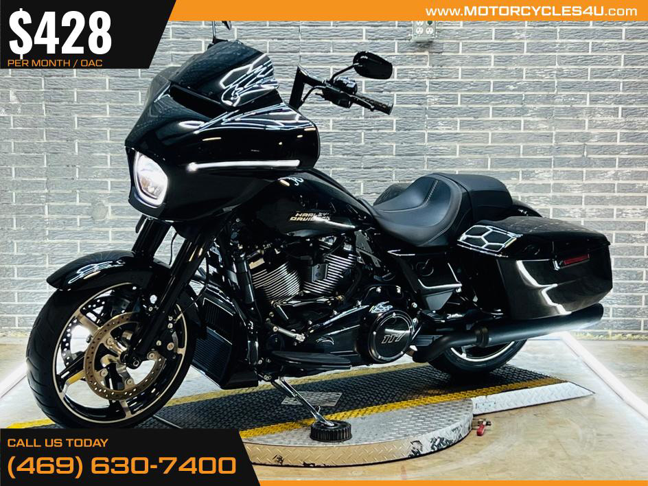 Street Glide®