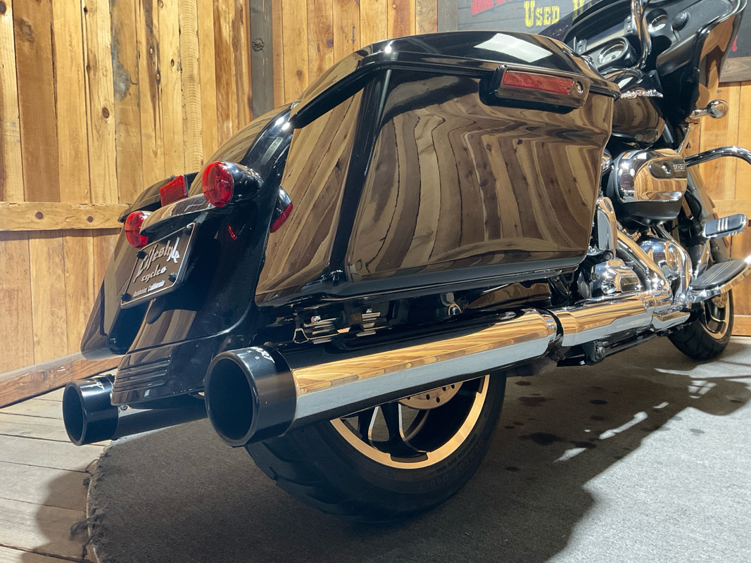 Road Glide®