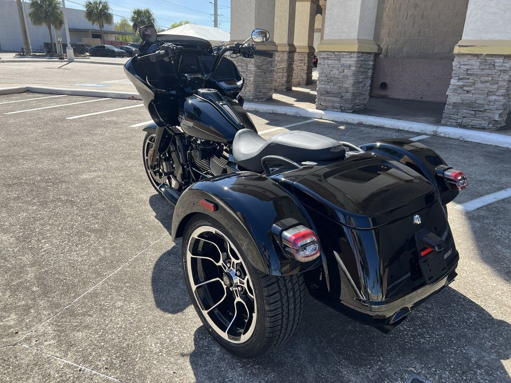 Road Glide® 3