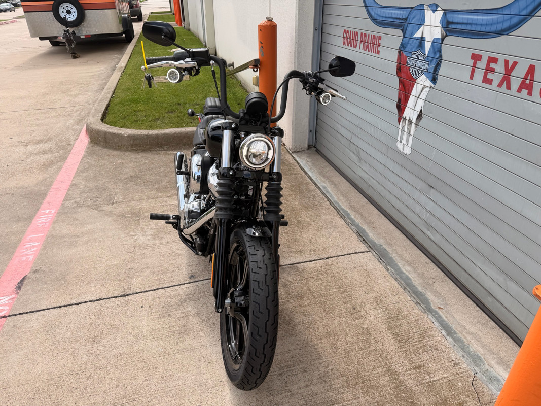 Street Bob®