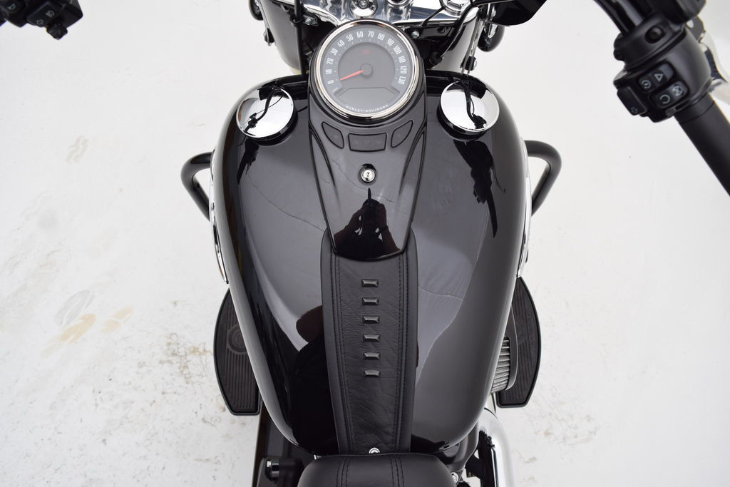 Softail® Heritage Classic 114