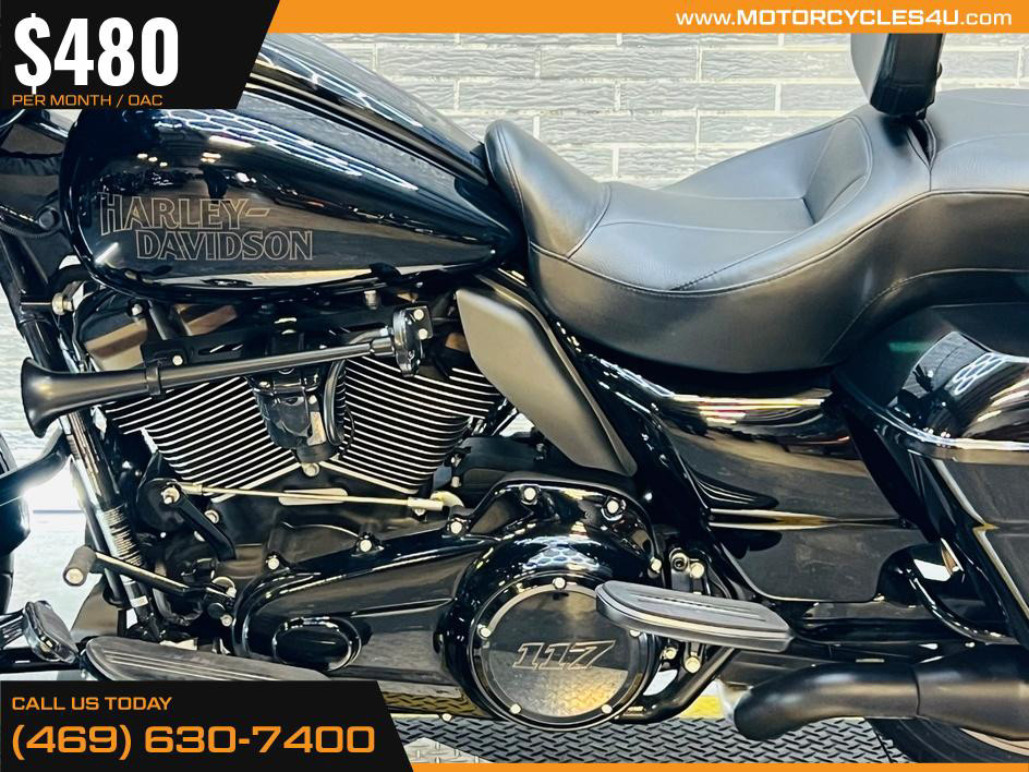 Street Glide® ST