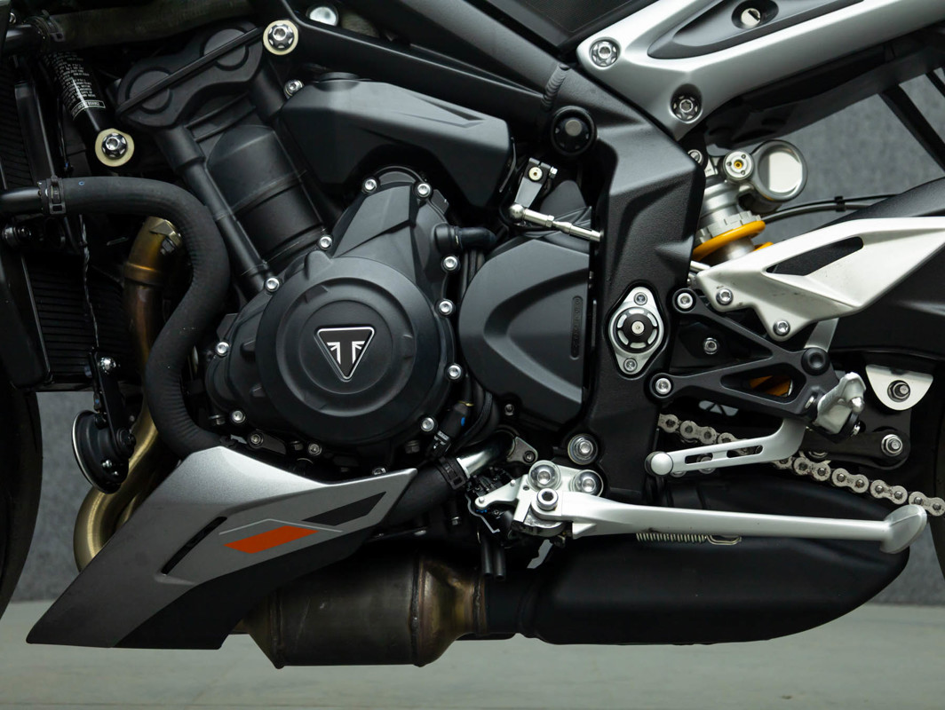 Street Triple RS