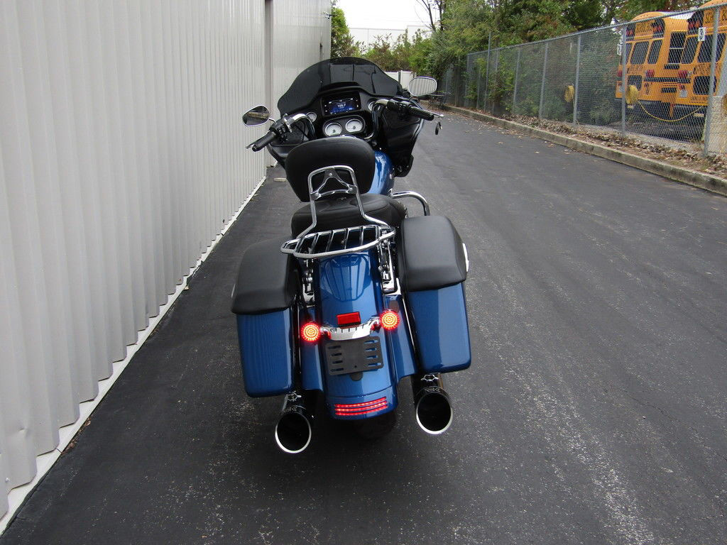 Road Glide®