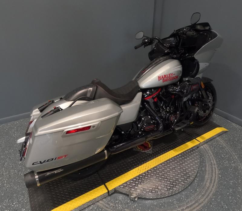 CVO® Road Glide® ST