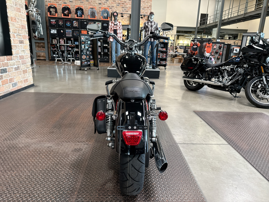 Sportster® 1200 Custom - H-D1 Factory Custom