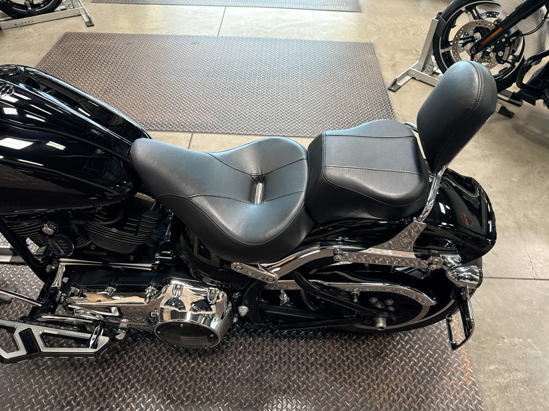 Softail® Breakout®
