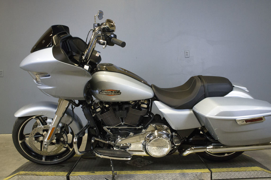 Road Glide®