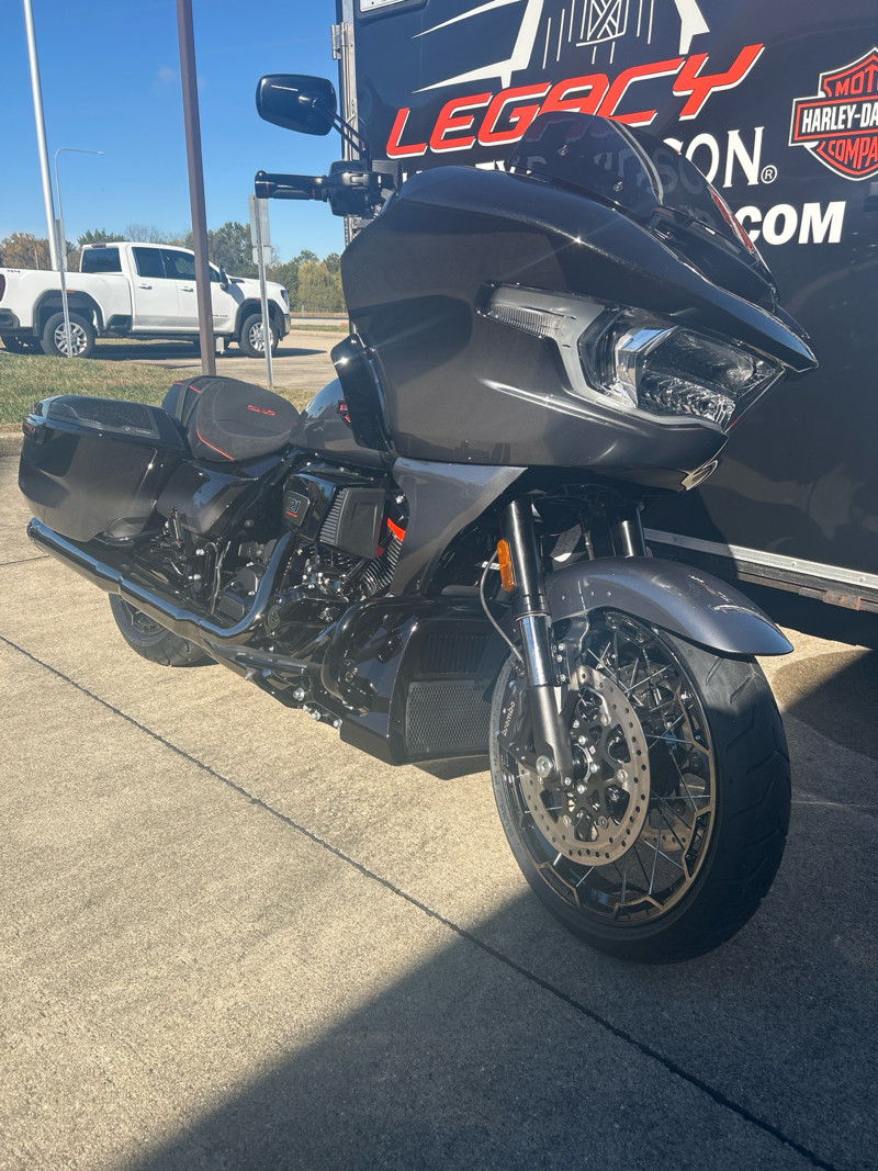 CVO® Road Glide®