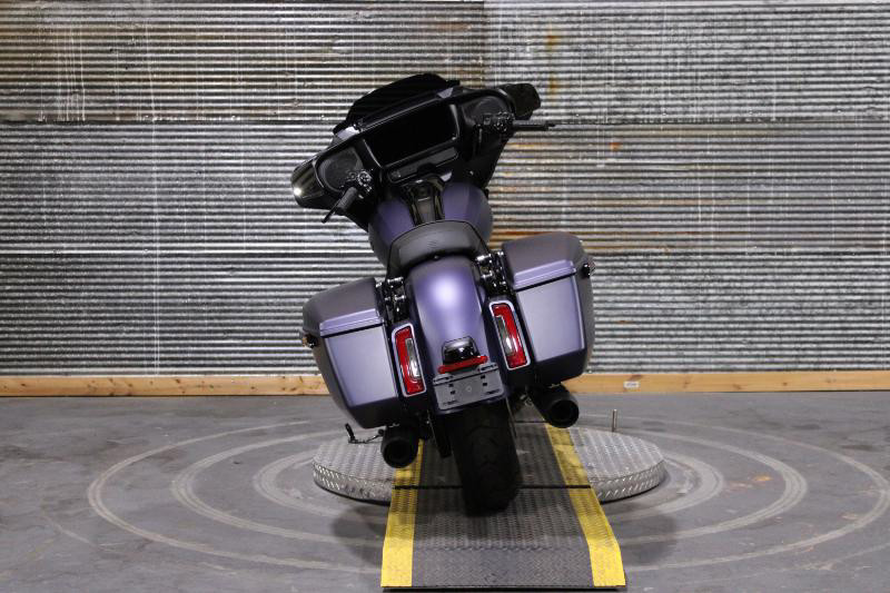 Street Glide®