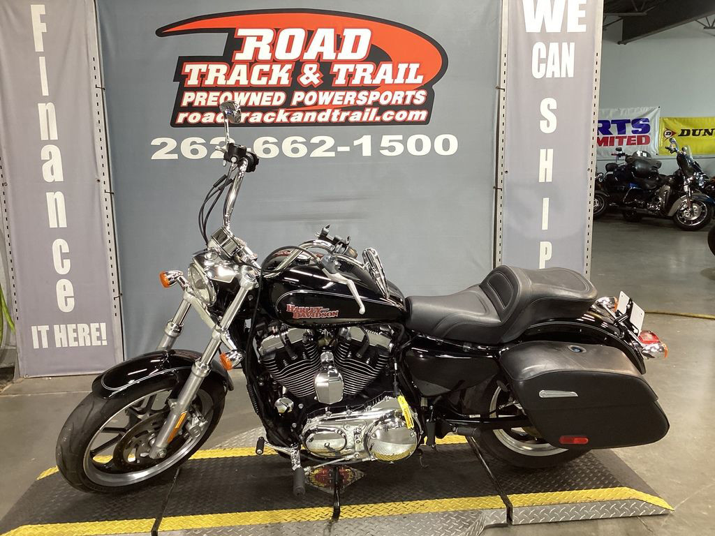 Sportster® SuperLow® 1200T