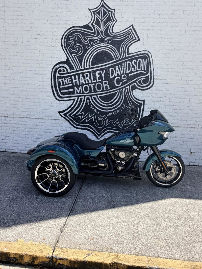 Road Glide® 3