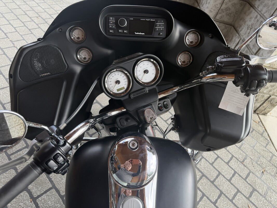 Road Glide® Custom