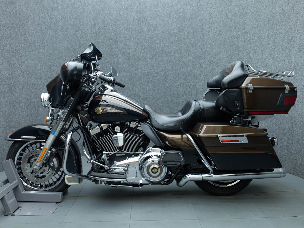 Electra Glide® Ultra® Limited 110th Anniversary