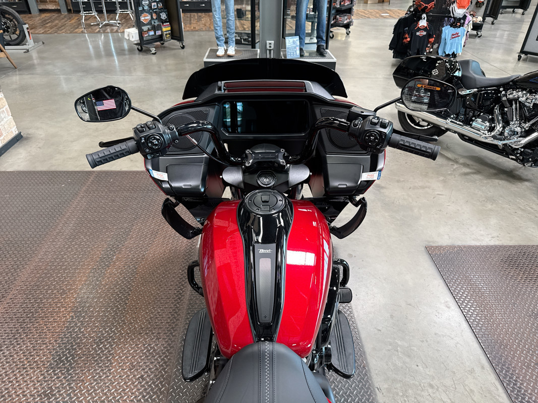 Road Glide®
