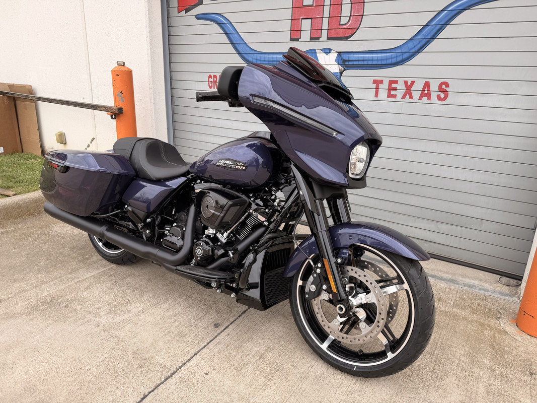 Street Glide®