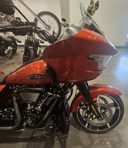 Road Glide®