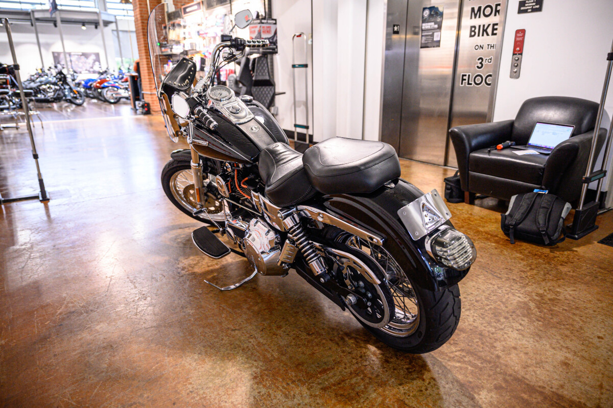 Dyna® Super Glide® Custom