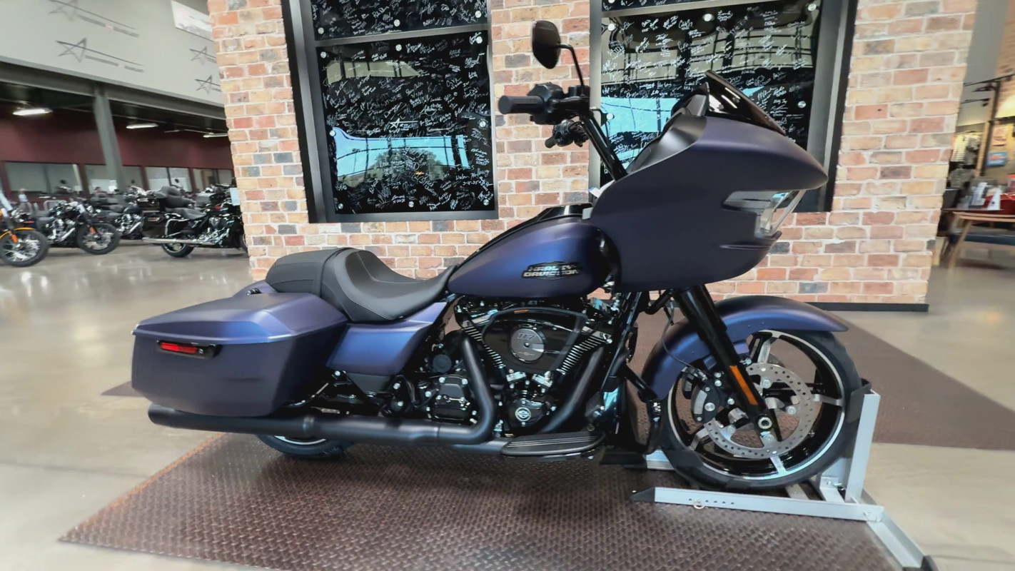 Road Glide®