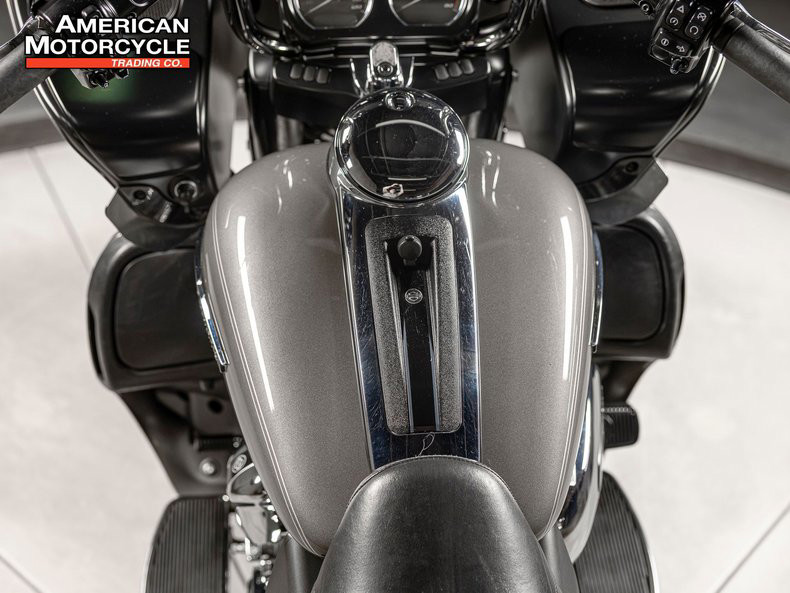 Road Glide® Ultra