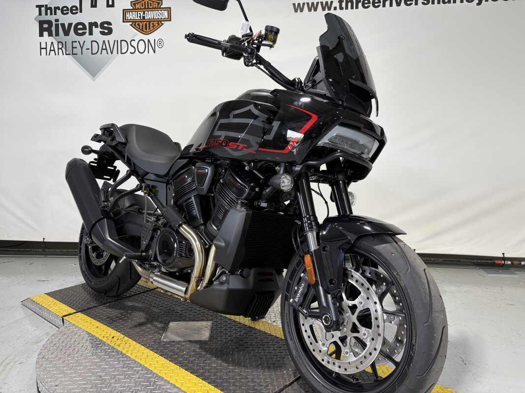 Pan America® 1250 ST