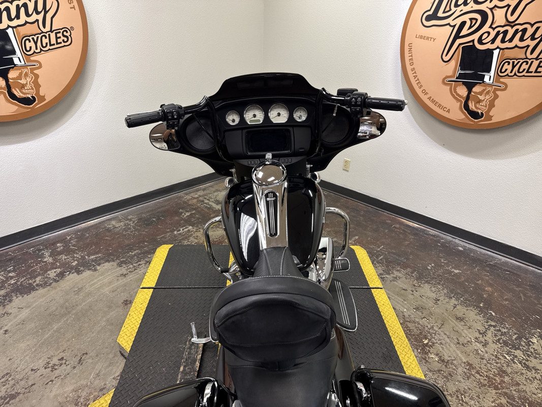 Street Glide®
