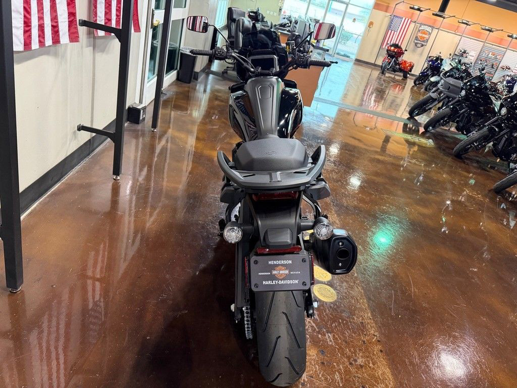 Pan America® 1250 ST