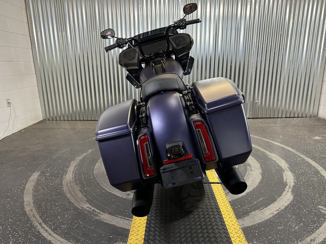 Road Glide®