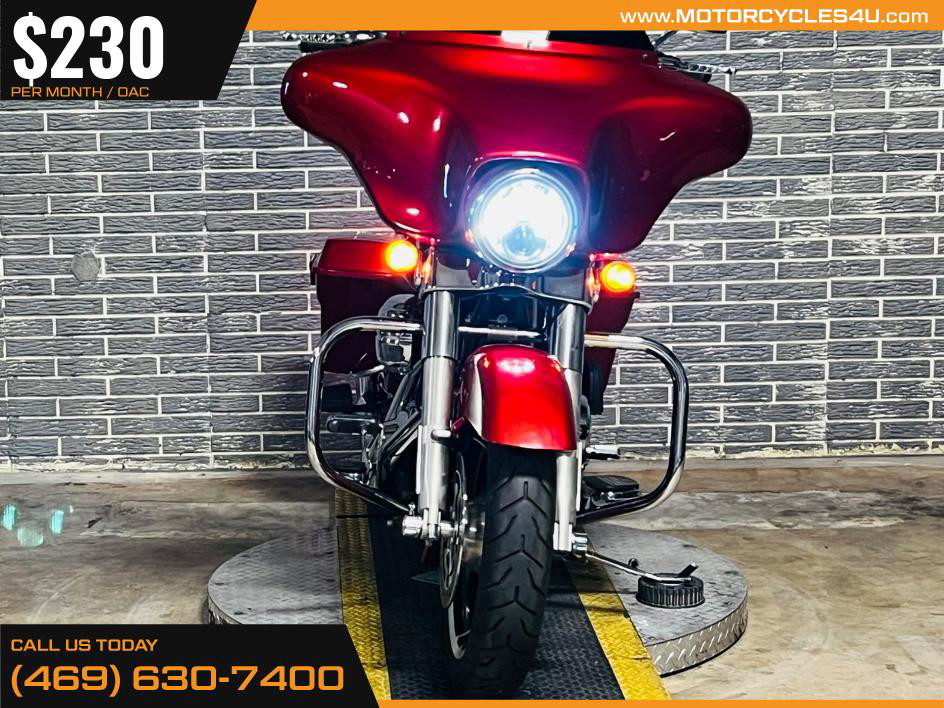 Street Glide®