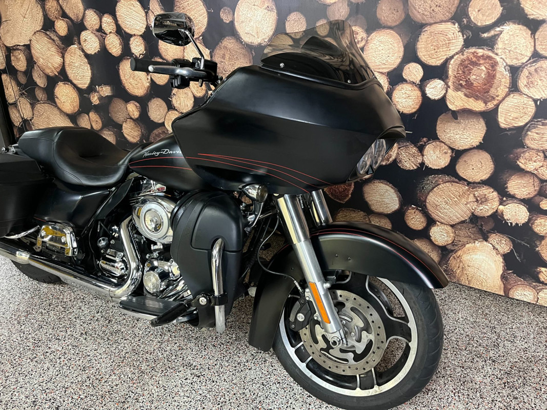 Road Glide® Custom