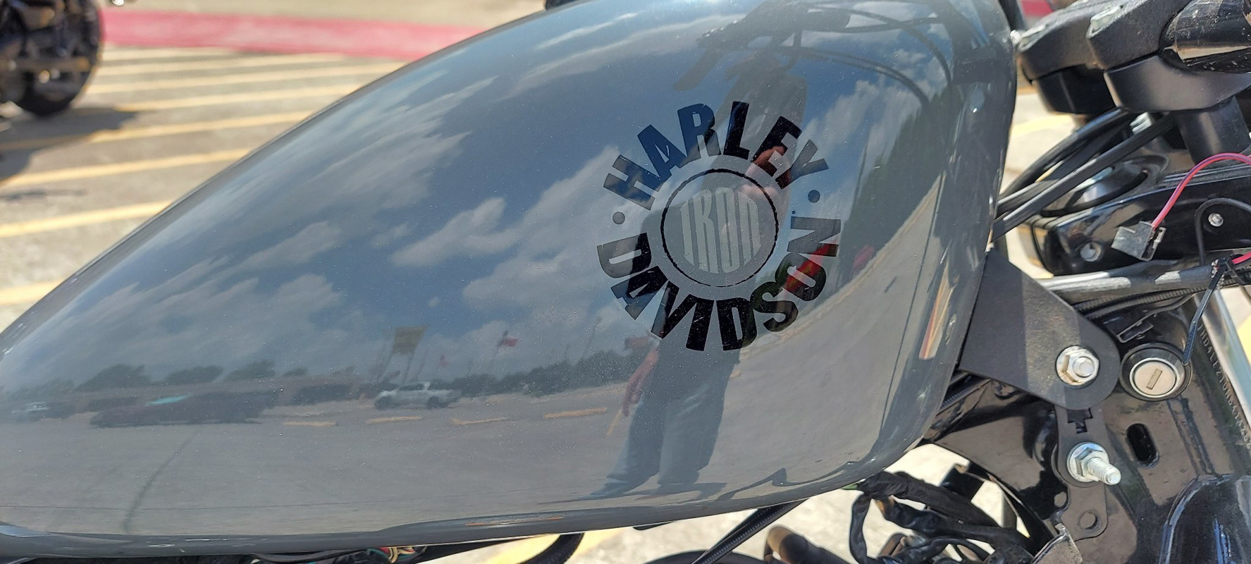 Iron 883®
