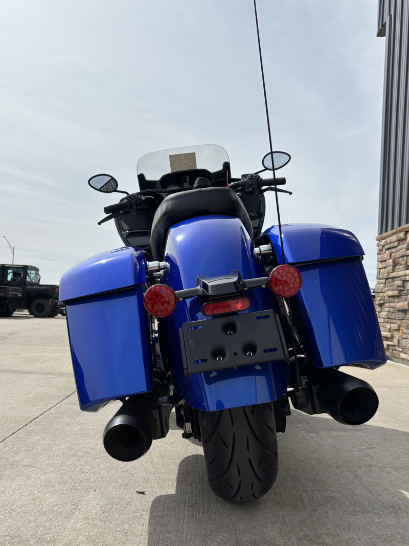 Challenger Dark Horse