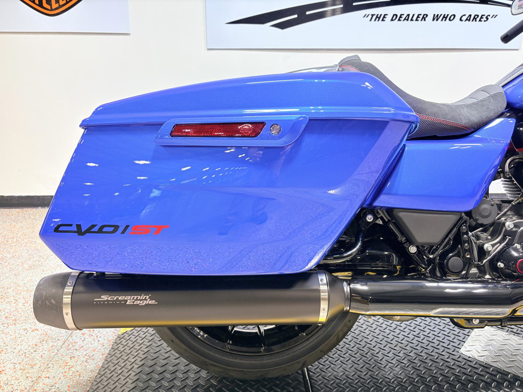 CVO® Street Glide® ST