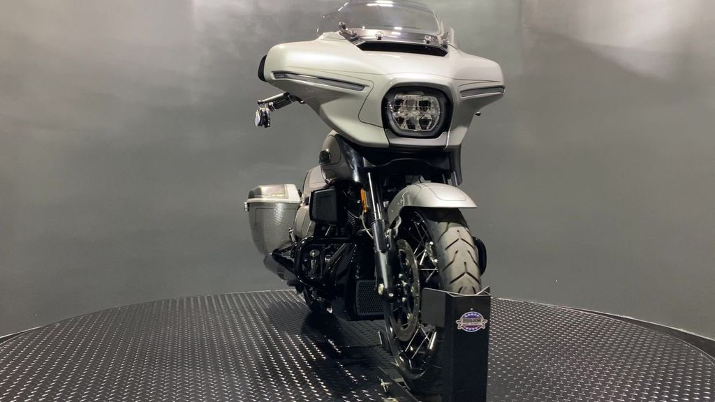 CVO® Street Glide®