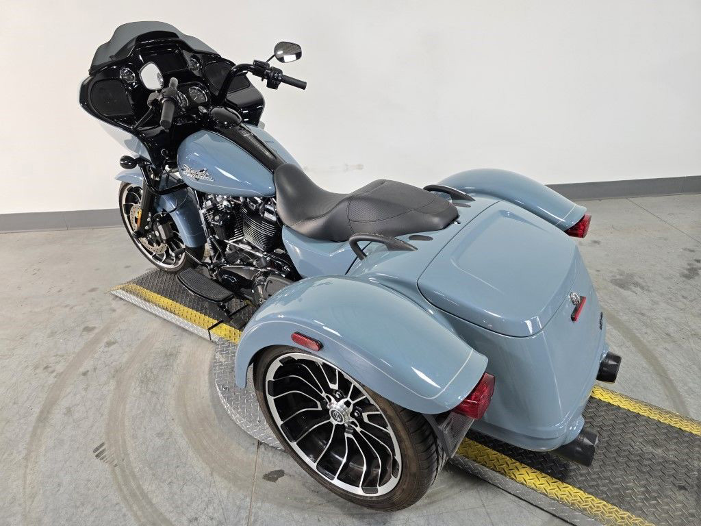 Road Glide® 3