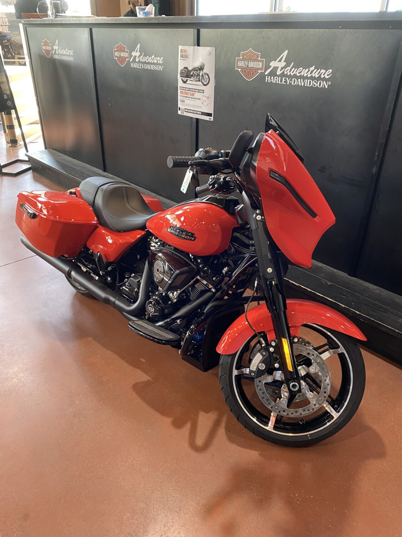 Street Glide®